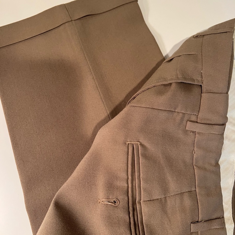 SOLD❗️Mens Haggar Dress Slacks - Picture 2 of 3